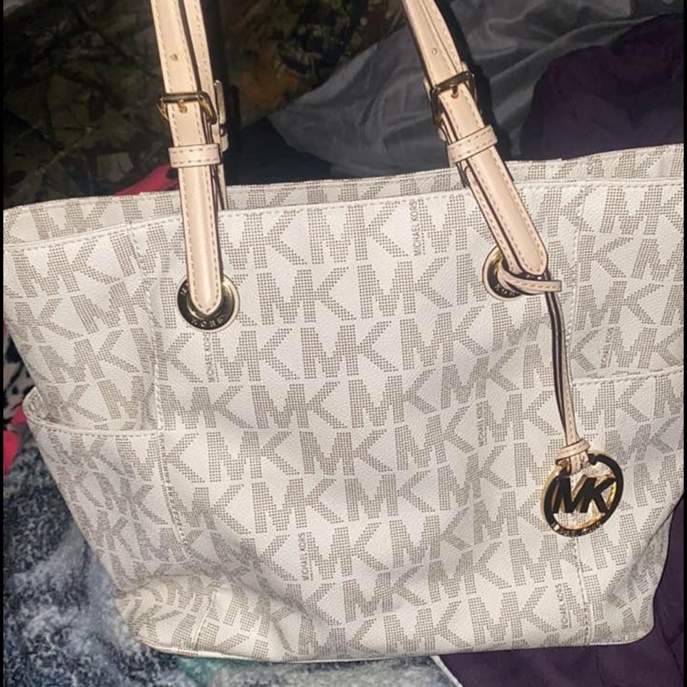 Michael kors wallet and purse